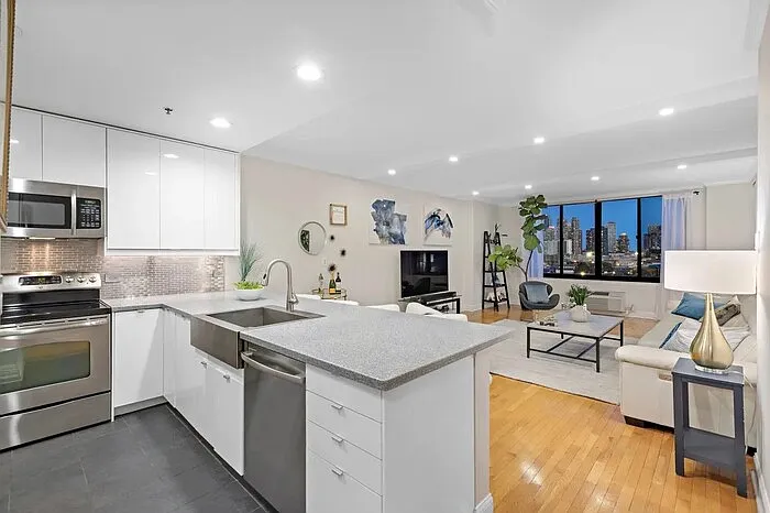 415 Newark St #415 — Photo 1