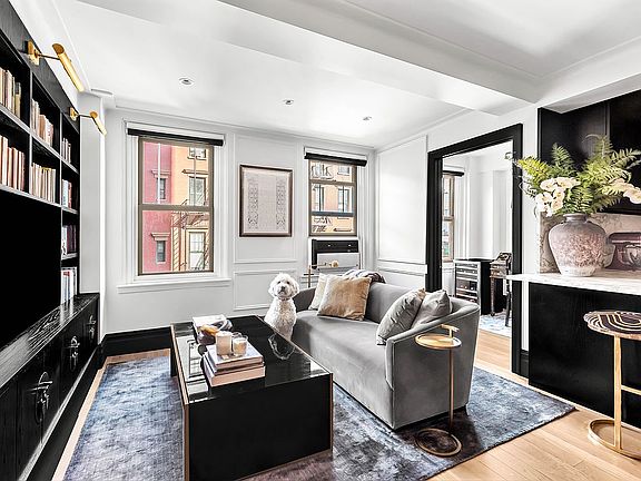 2nd image of 136 Waverly Pl #3C