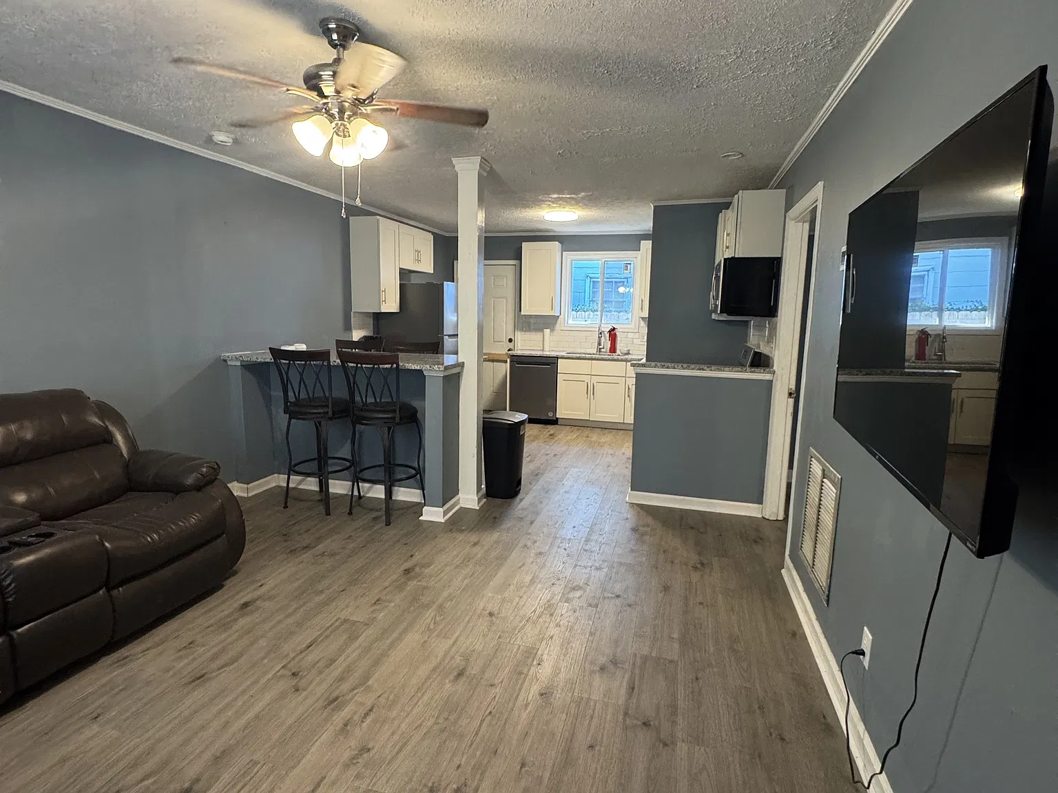 511 Maple Street Unit A - 1 — Photo 3