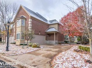 53055 Celtic Dr, Shelby Township, MI 48315