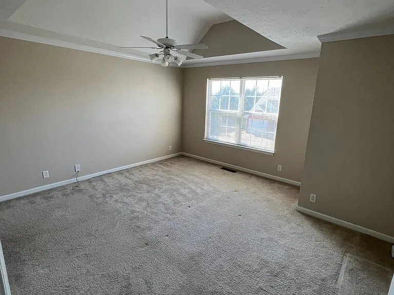 872 Wolves Den Pl — Photo 8