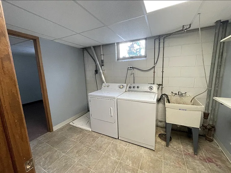 6709 Markwood Dr N — Photo 27