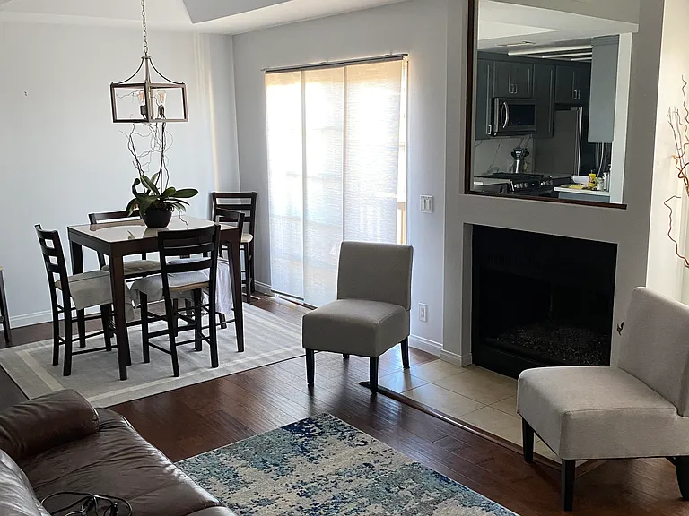 3800 Stocker St #19 — Photo 2