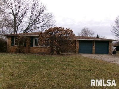 2216 Crestview Dr, Pekin, IL, 61554