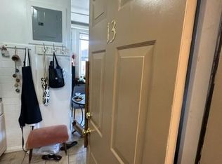 37 Joy St APT 13, Boston, MA 02114