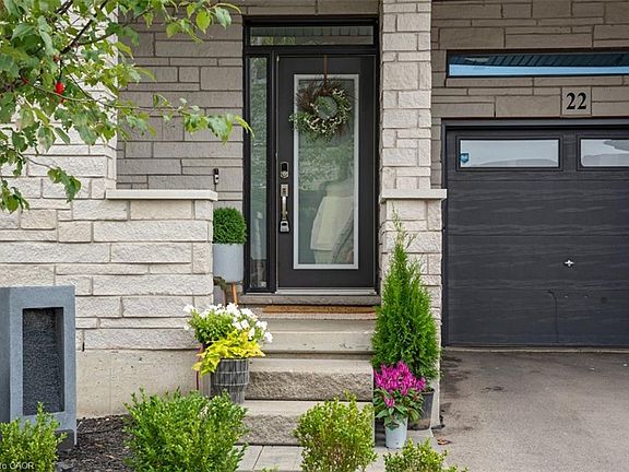 3rd image of 35 Midhurst Hts #22