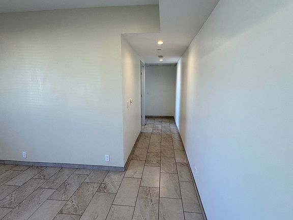 3rd image of 953 N Normandie Ave APT 304