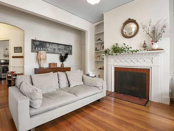 5th image of 754 Centre St APT 9