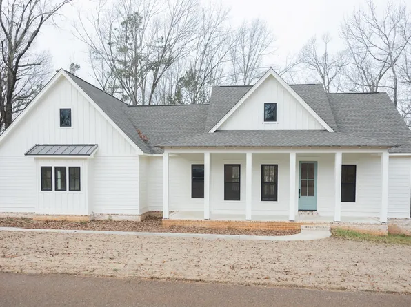 1001 County Road 372, New Albany, MS 38652