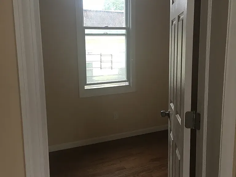 85 Littleton Ave #5C — Photo 8
