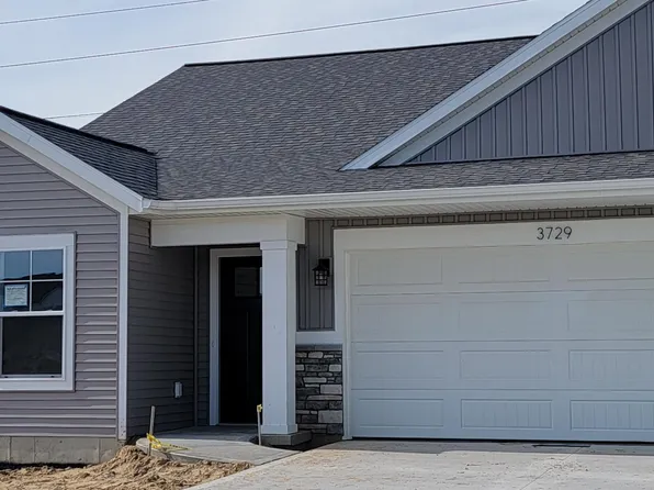 3729 Ambrosia Dr #102, Walker, MI 49534