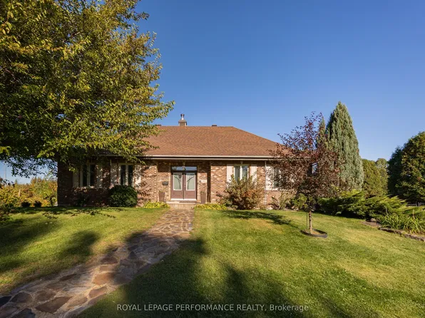 6217 Karen Dr, South Glengarry, ON K0C 1E0