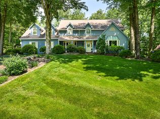 2568 Barnwood Dr, Wexford, PA