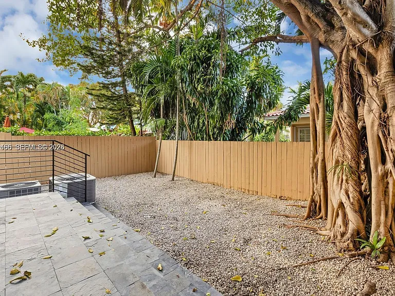 3649 SW 16th Ter #3649 — Photo 19
