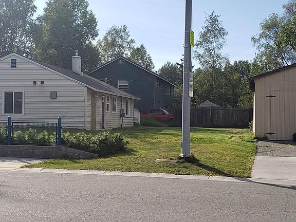 The garage is not included in rental.