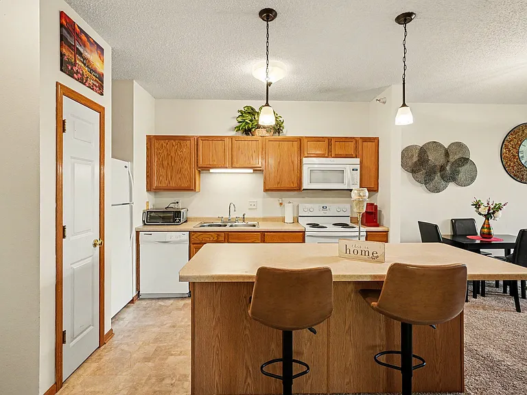 1776 Maryland Ave E #201 — Photo 9