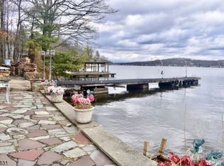 19 Lakeland Dr #B, Hopatcong, NJ 07843