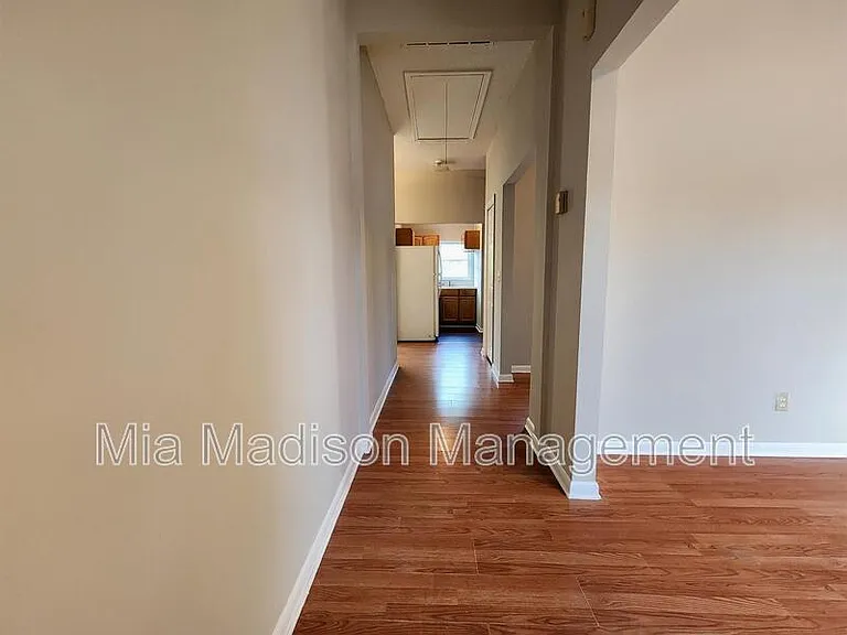 620 W Anderson Ln — Photo 12
