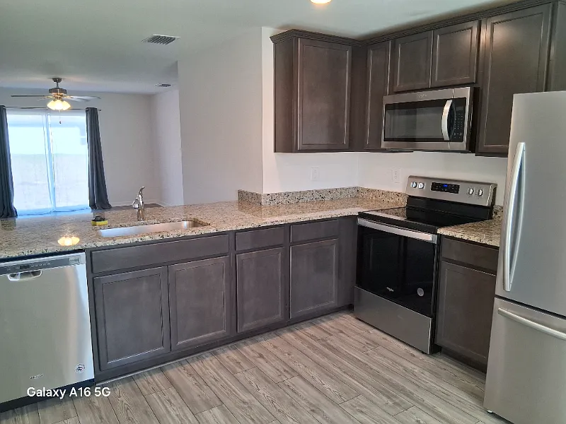 857 Youngreen Dr. in Fort Myers off SR82 — Photo 2