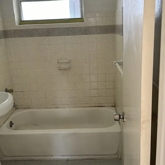 11870 NE 16th Ave #4 — Photo 7