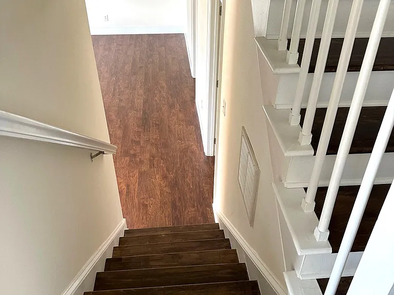 114 Scofield Rd — Photo 20