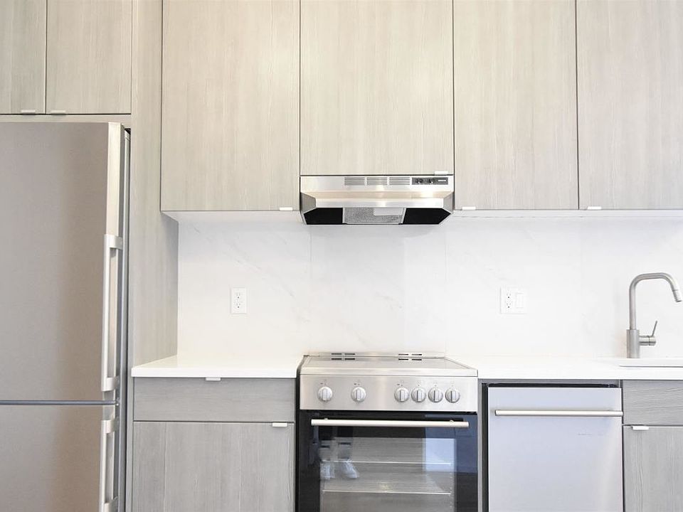 1st image of 254 Seaman Ave APT C10