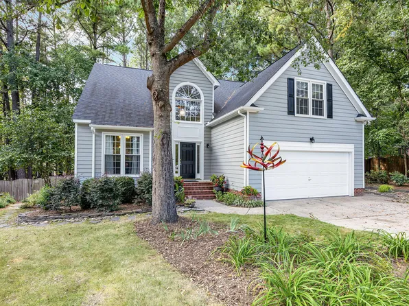 1302 Brycker Ct, Apex, NC 27502