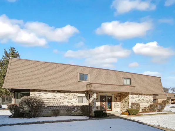 9190 South Rd APT C, Palos Hills, IL 60465