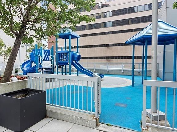 5th image of 635 W 42nd Street 39b #39B