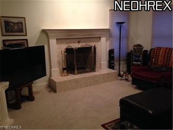 3rd image of 6655 Ayleshire Dr