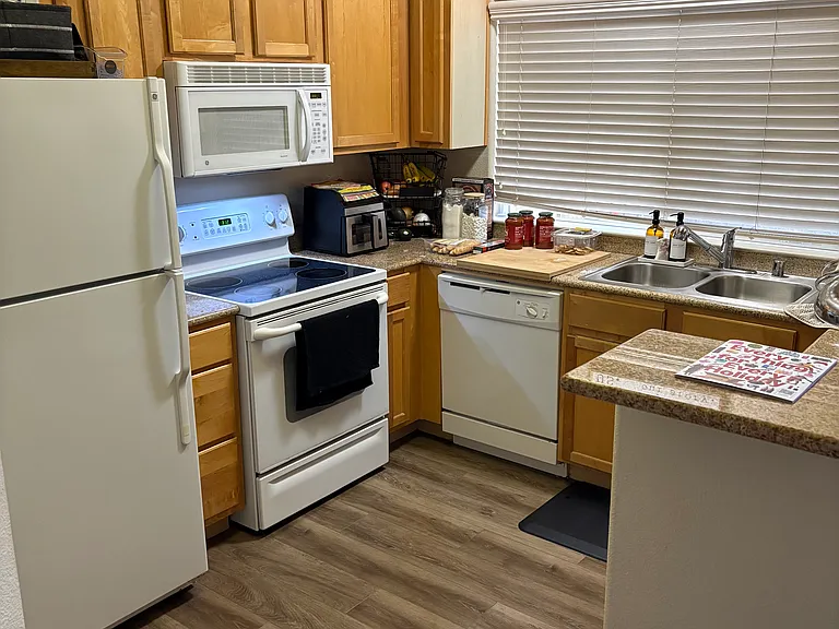 1900 Danbrook Dr #1228 — Photo 11