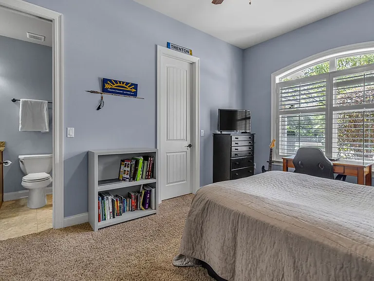 9007 Rushing River Way — Photo 30