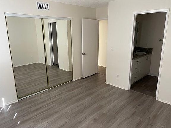 5th image of 420 Salem St #107