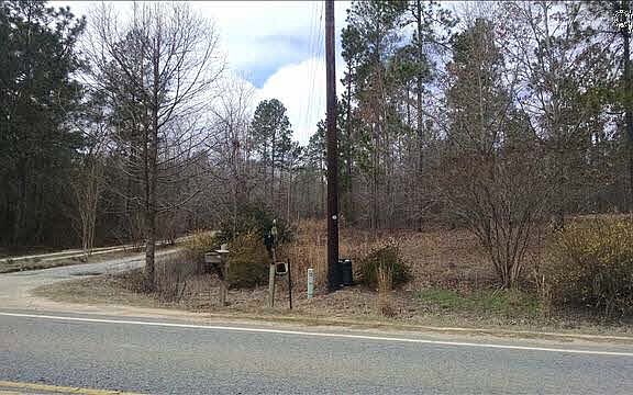 3rd image of 1770 Woodtrail Dr