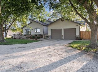 16888 S 1900th Rd, Nevada, MO 64772