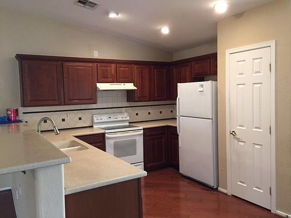 5th image of 10513 W La Reata Ave