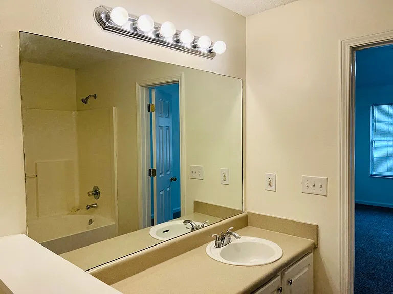 4037 Ravenwood Ct — Photo 30