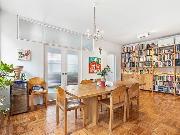 5th image of 825 Walton Ave APT 2F