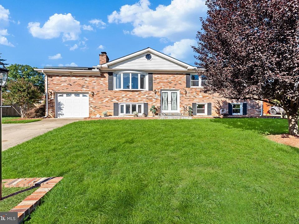 1st image of 11905 Bizet Ct