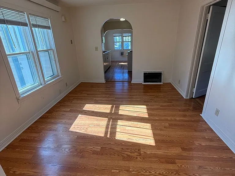 1001 Silverleaf Ave — Photo 5