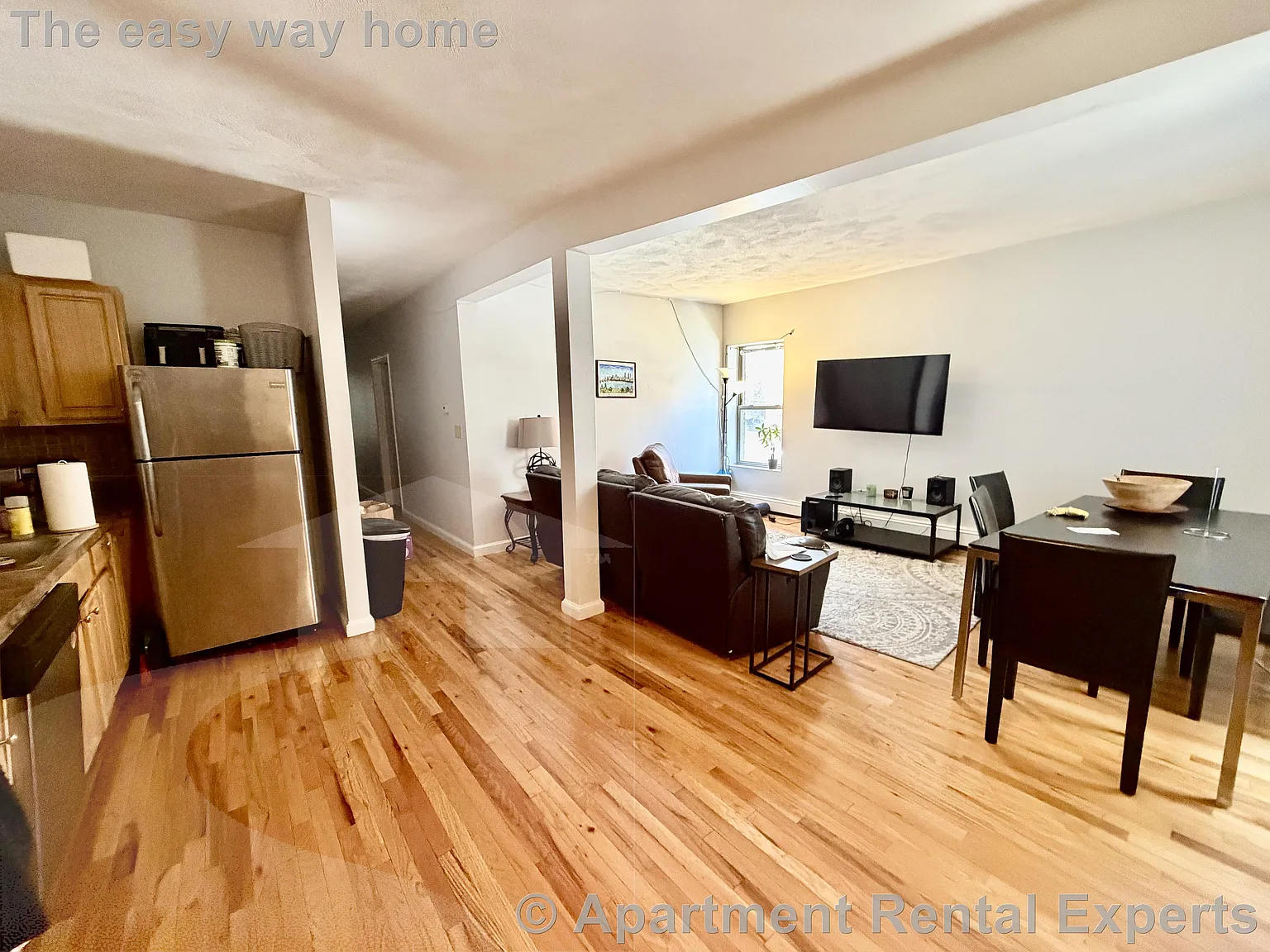 3 bed, 1300 sqft, $3,500 — Photo 3