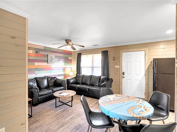 5th image of 403 S 10th St #2