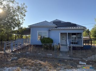117 W San Saba St, Lometa, TX 76853
