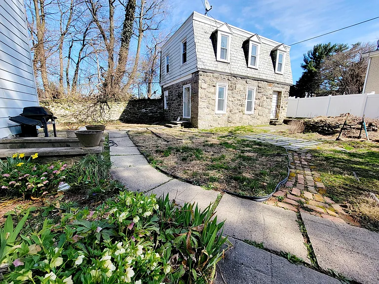 431 Valley Rd #CH — Photo 4