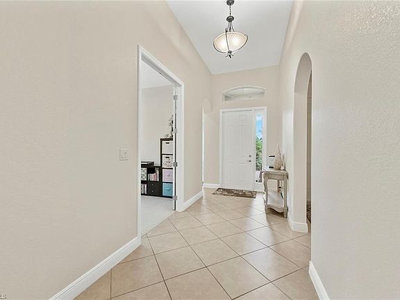4th image of 19654 Tesoro Way