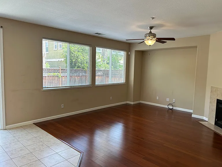 2342 Blue Ridge Ave — Photo 7