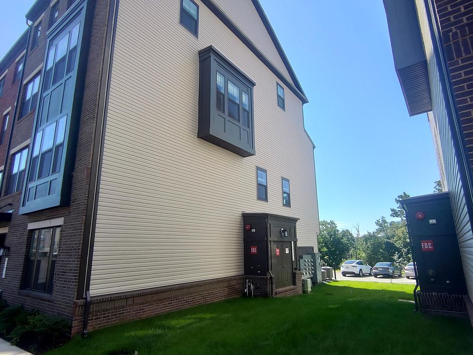 2nd image of 43437 Stonewood Crossing Ter #911