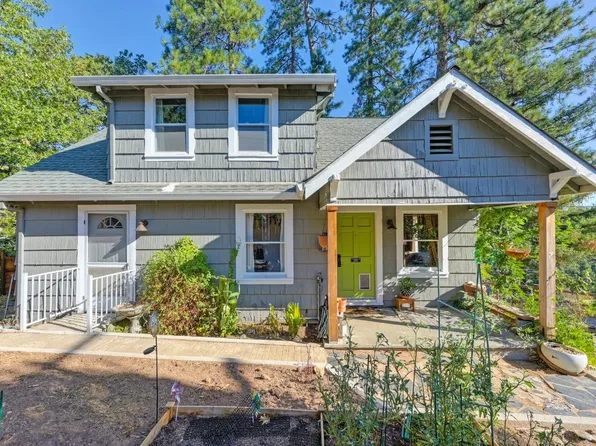 996 Crescent St, Placerville, CA 95667