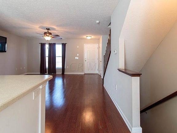 5th image of 5928 Bridgehampton Dr