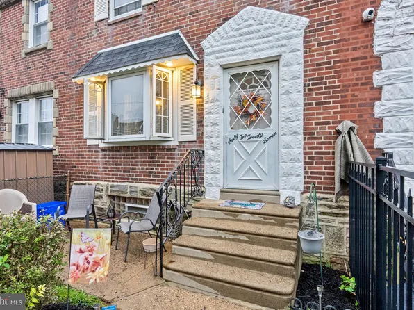 6227 Montague St, Philadelphia, PA 19135
